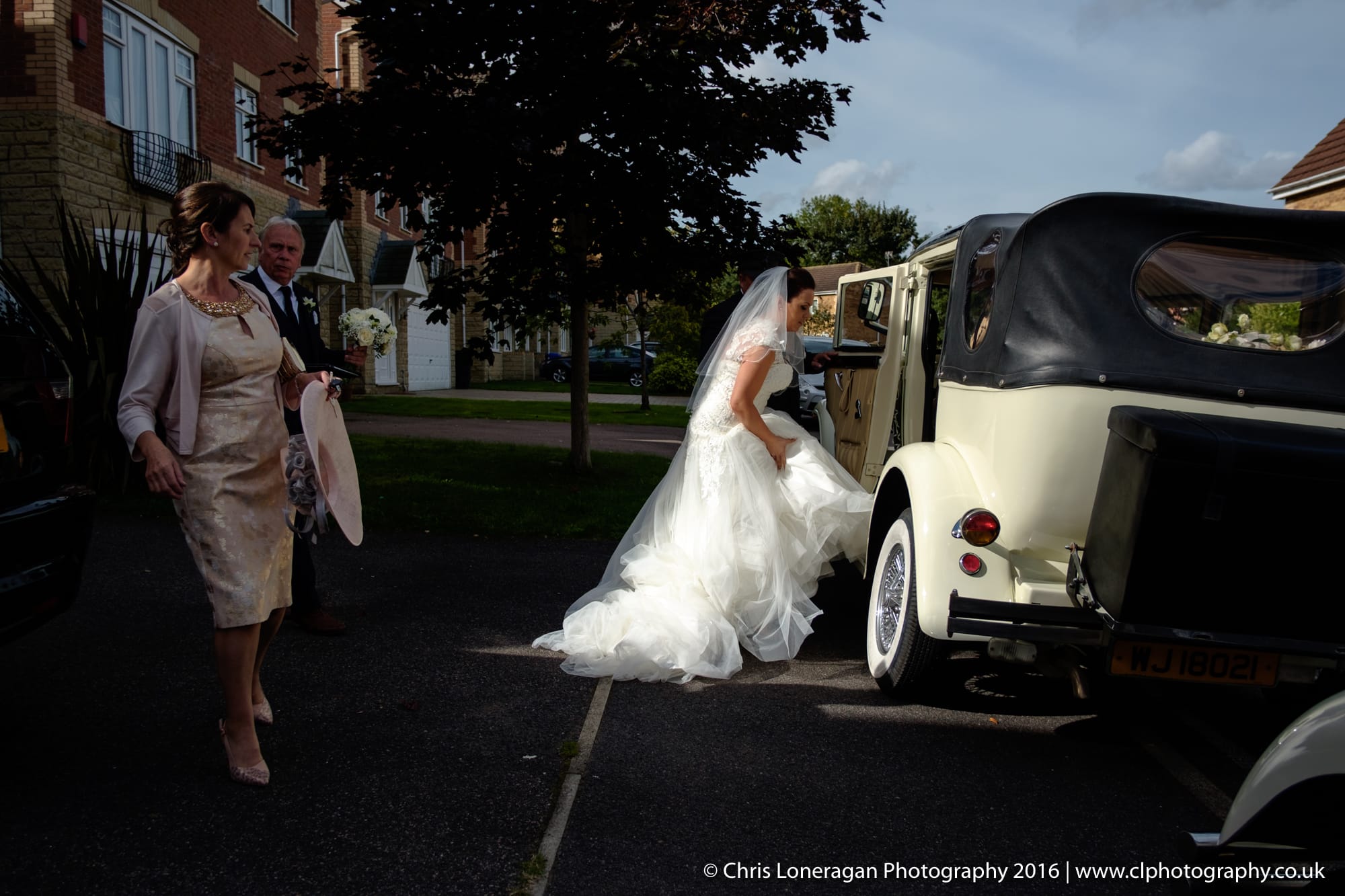 Peak Edge Hotel wedding by Sheffield Wedding Photographer Chris Loneragan LSWPP-25
