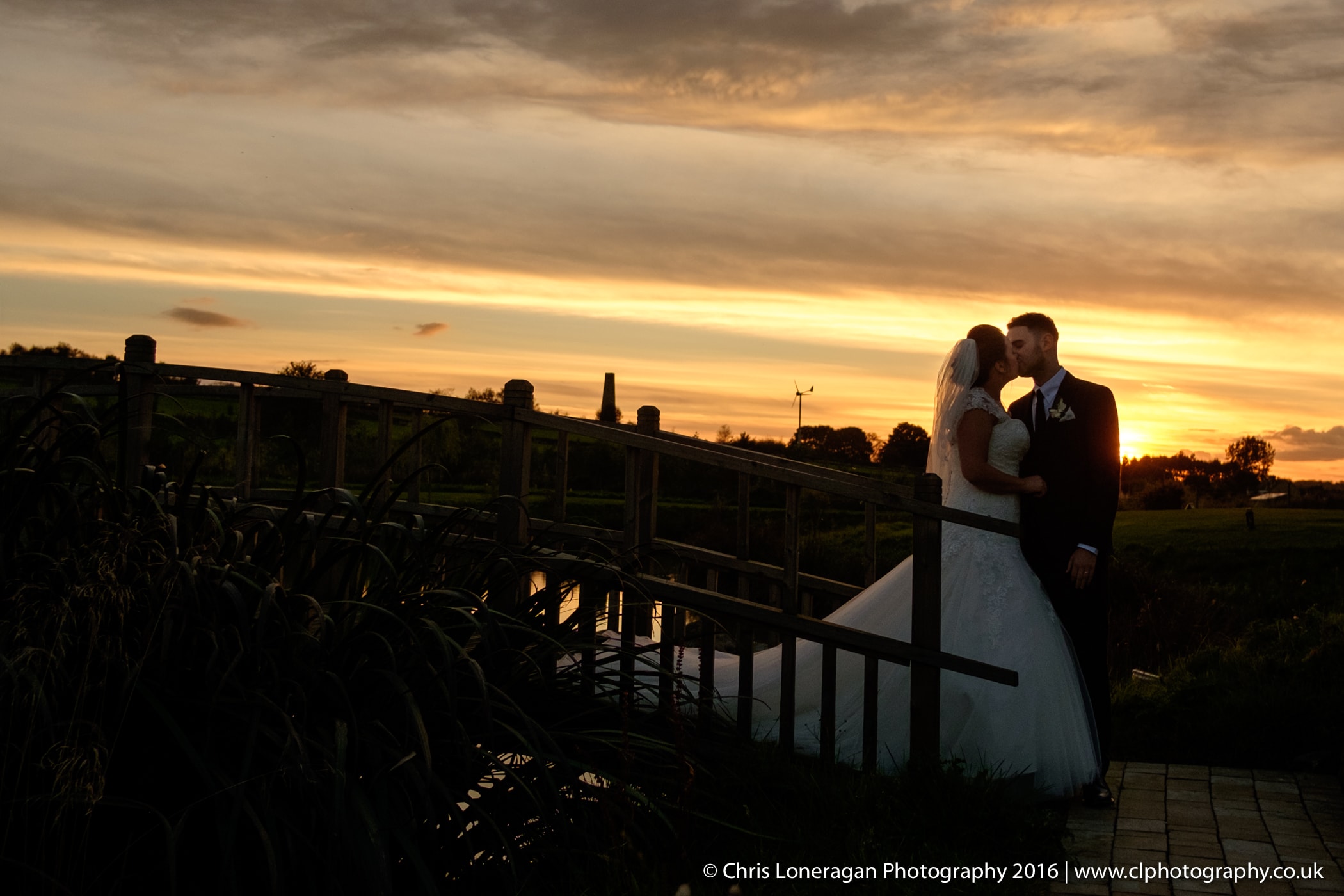 sunset at Peak Edge Hotel wedding by Sheffield Wedding Photographer Chris Loneragan LSWPP-75